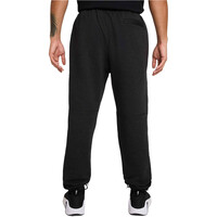 Nike pantalón hombre M NK DF HERITAGE FLEECE PANT vista trasera
