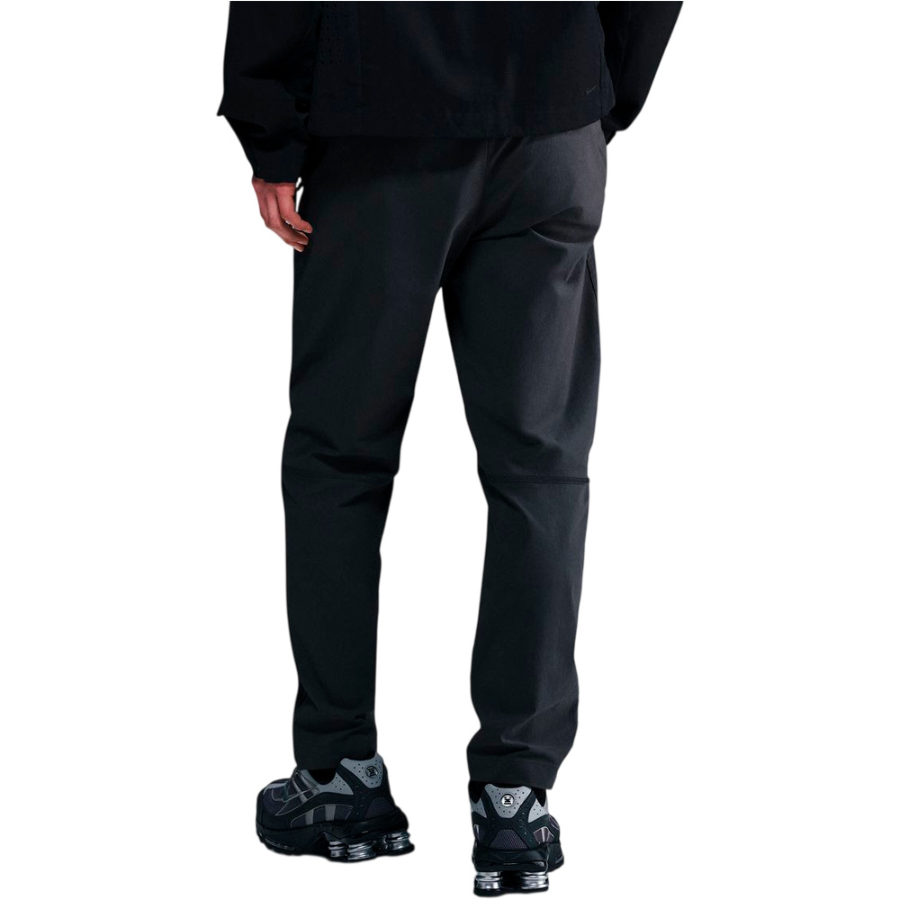 Nike pantalón hombre M NK DF TCH WVN OH PANT vista trasera