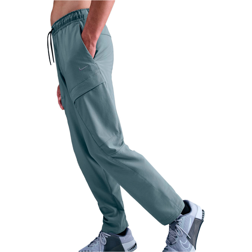 Nike pantalón hombre M NK DF UNLMTD PANT ALT CARGO vista detalle