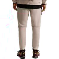 Nike pantalón hombre M NK TCH FLC JGGR vista trasera