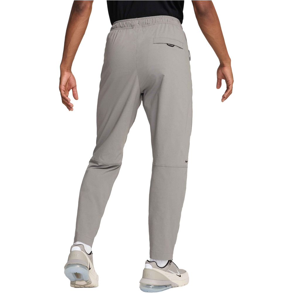 Nike pantalón hombre M NK TCH WVN OH PANT vista trasera