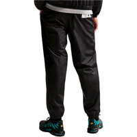 Nike pantalón hombre M NK WR GFX WVN PANT vista trasera