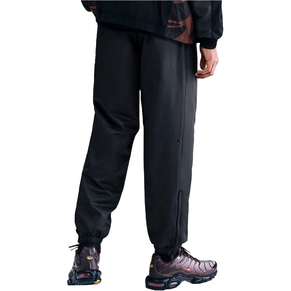 Nike pantalón hombre M NK WR LND PANT 26 vista trasera