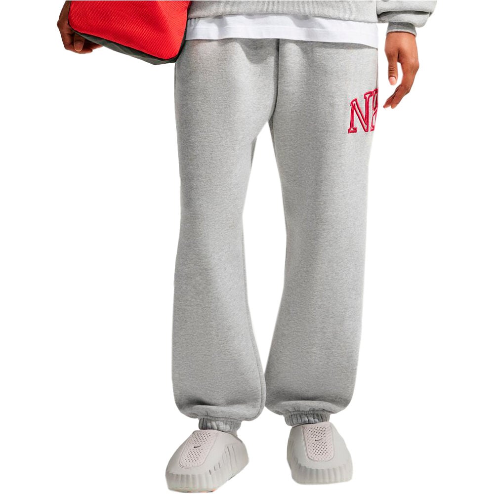 Nike pantalón mujer W NK STDO FLC MW OS LGO CF PNT vista frontal