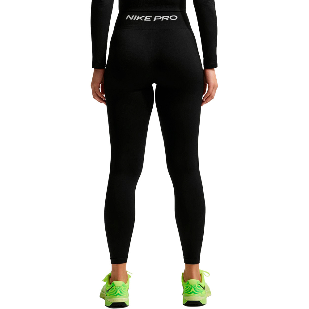 Nike pantalón mujer W NP DF SMLS HR 7/8 TIGHT WT vista trasera