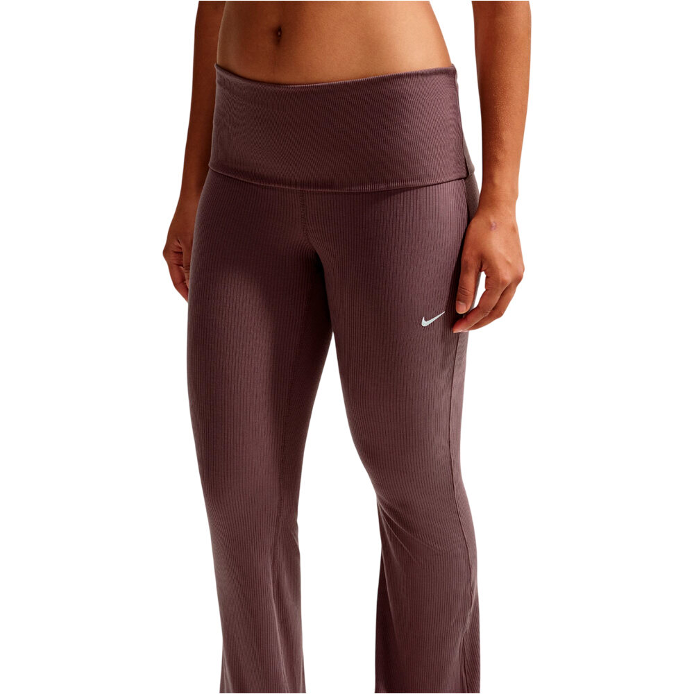 Nike pantalón mujer W NSW CHILL KNIT RIB PANT vista detalle
