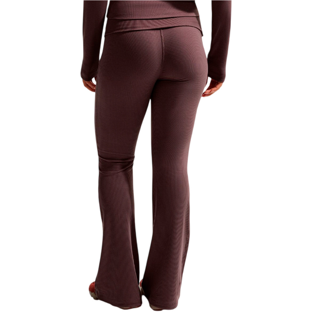 Nike pantalón mujer W NSW CHILL KNIT RIB PANT vista trasera
