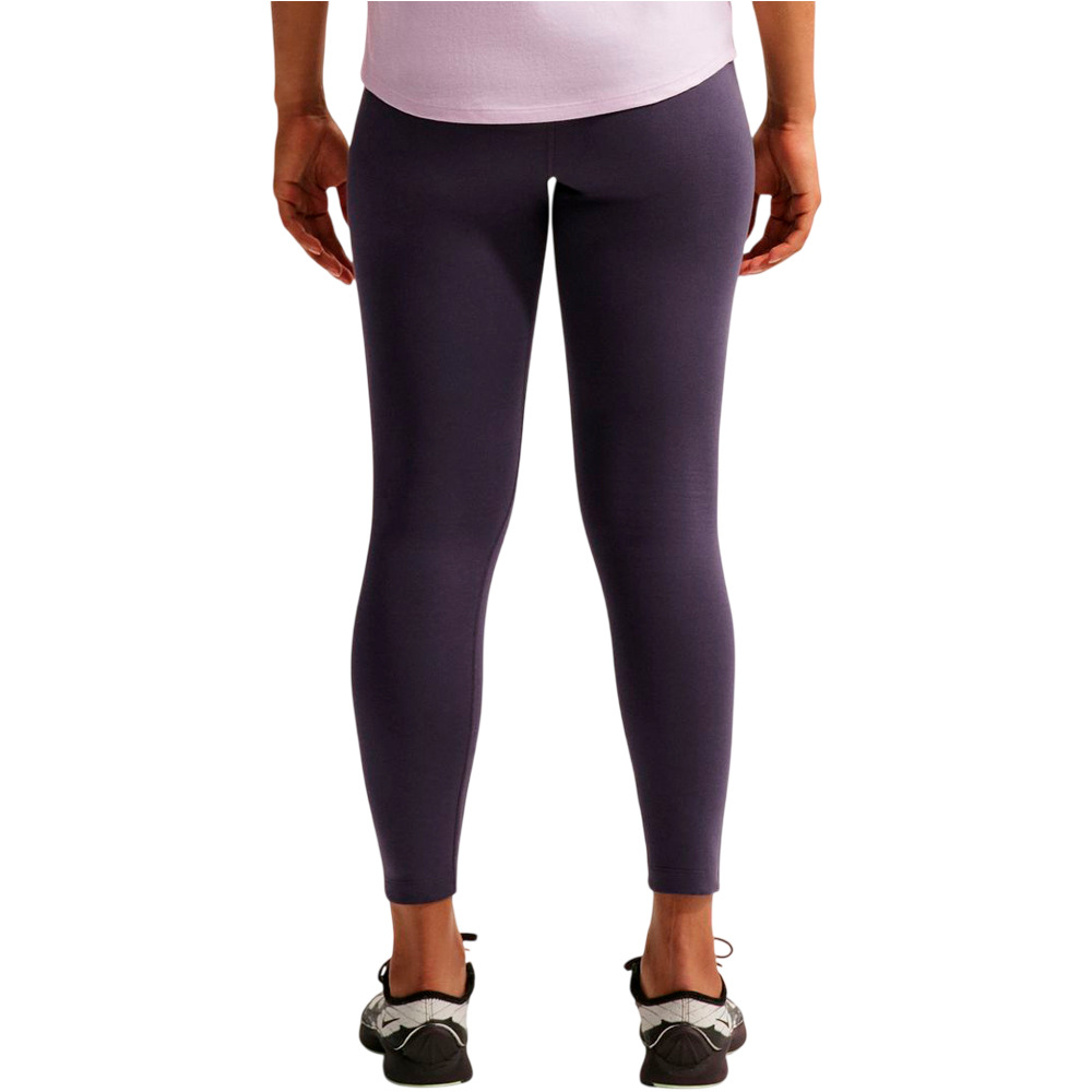 Nike pantalón mujer W NSW NK CLSC HR 7/8 TIGHT LBR vista trasera