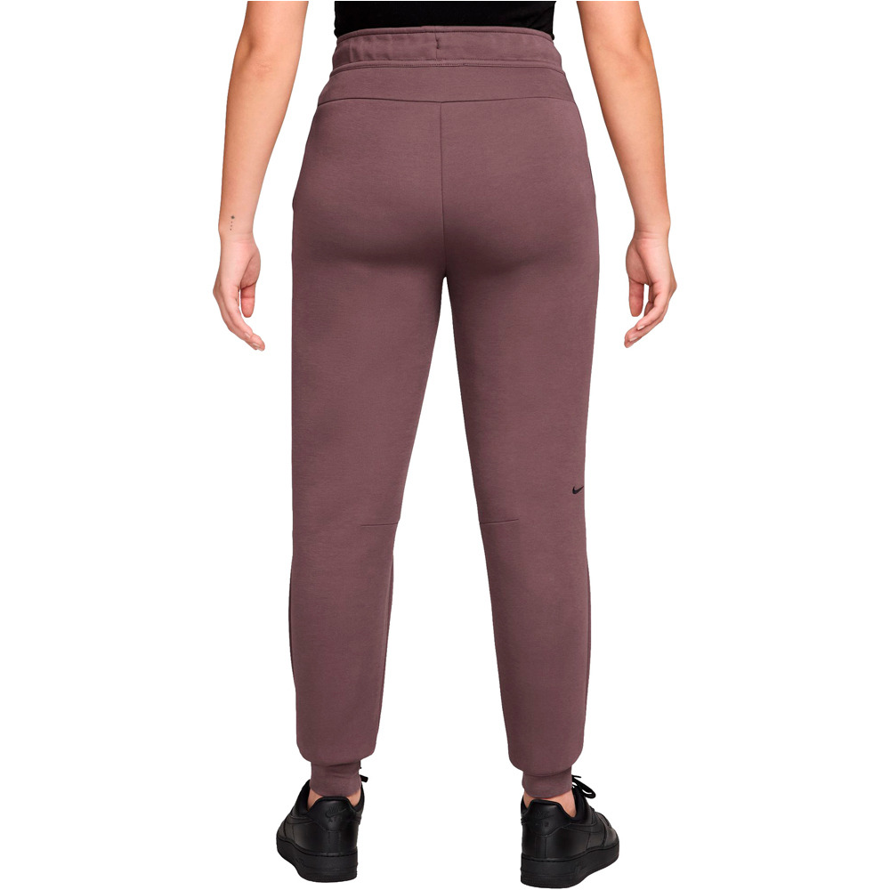 Nike pantalón mujer W NSW TCH FLC MR JGGER 2 vista trasera