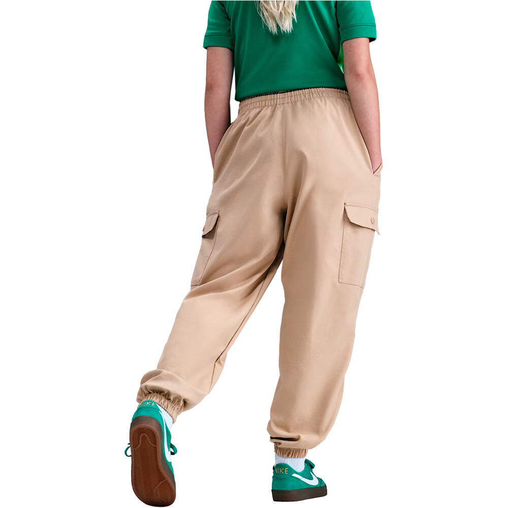 Nike pantalón niña G NSW CARGO PANT STY STAR vista trasera