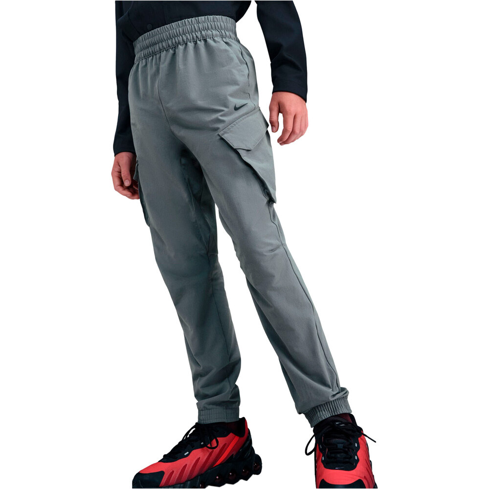 Nike pantalón niño K NSW CITY UTILITY CARGO PANT vista frontal