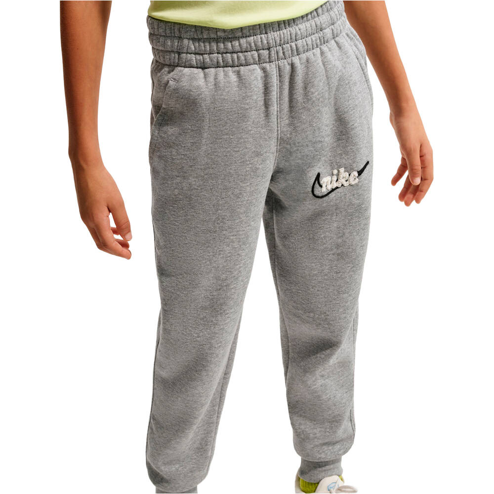 Nike pantalón niño K NSW CLUB FLC JGGR FMLY vista detalle