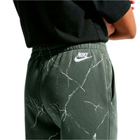 Nike pantalón niño K NSW CLUB PNT AOP FAM-PD vista detalle