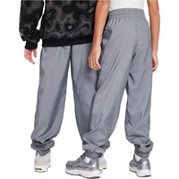 Nike pantalón niño K NSW CLUB WVN JGGR LBR vista trasera