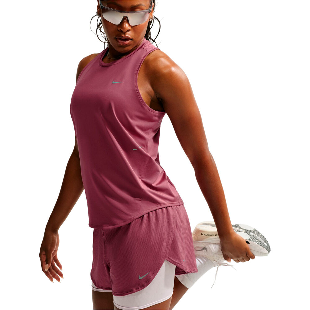Nike pantalón running mujer W NK FLOW MSH DF 2N1 SHRT 05