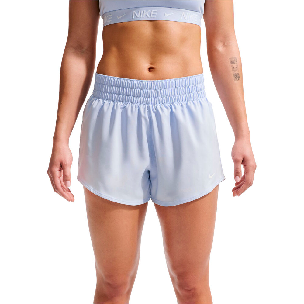 Nike pantalón running mujer W NK ONE DF MR 3IN BR SHORT vista detalle