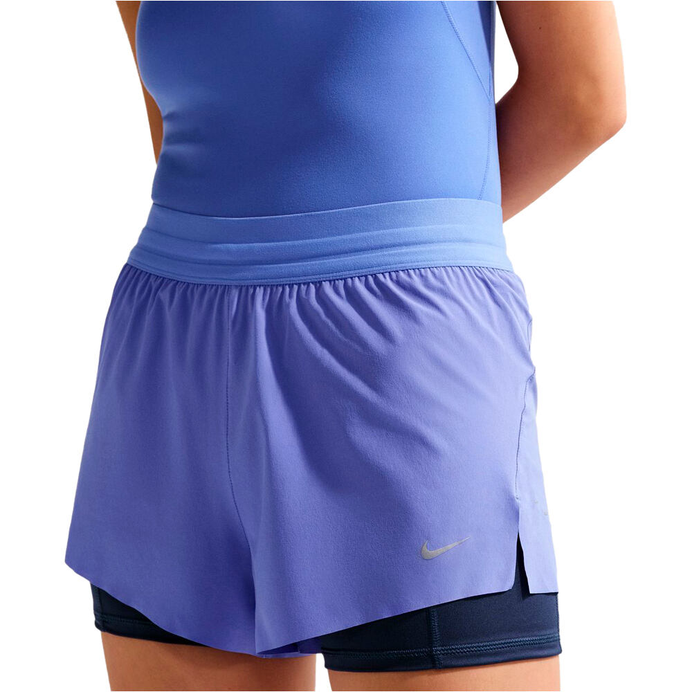 Nike pantalón running mujer W NK SWIFT DF MR 2N1 SHRT vista detalle
