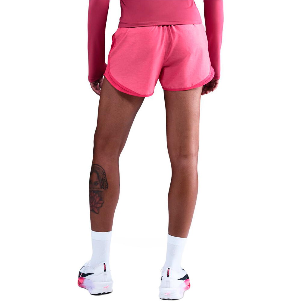 Nike pantalón running mujer W NK TEMPO DF MR 3 SHORT vista trasera