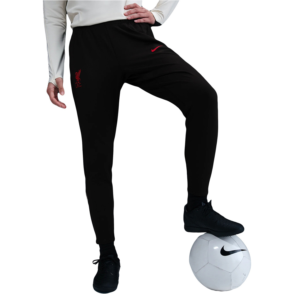 Nike pantalones futbol LIVERPOOL 25 W NK DF STRK PANT KPZ SE vista frontal