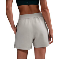 Nike pantalones y mallas cortas fitness mujer W NK 24.7 DF SHORT SOFT KNIT vista trasera