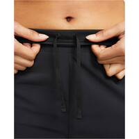 Nike pantalones y mallas cortas fitness mujer W NK BLISS DF HR 3IN BR SHORT 03