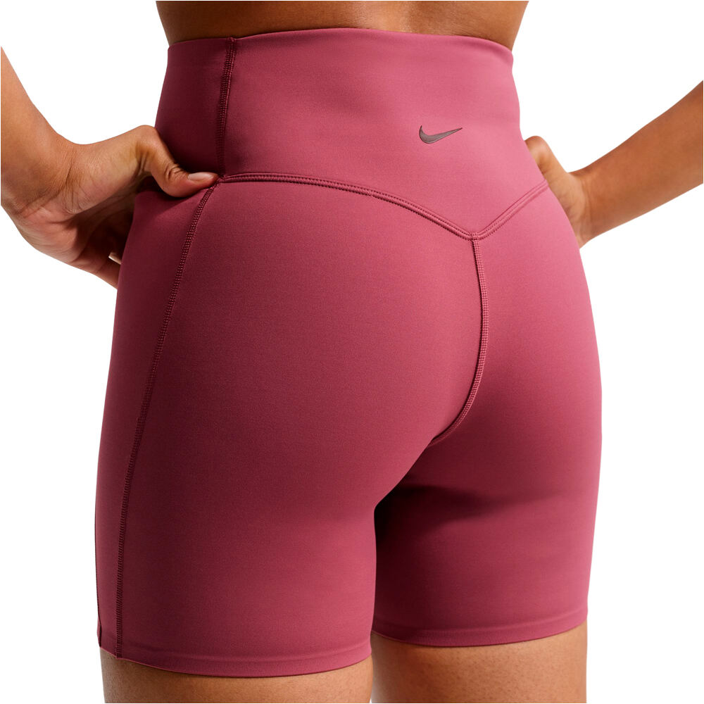 Nike pantalones y mallas cortas fitness mujer W NK DF UNVRSA HR 5IN SHRT PKT 03