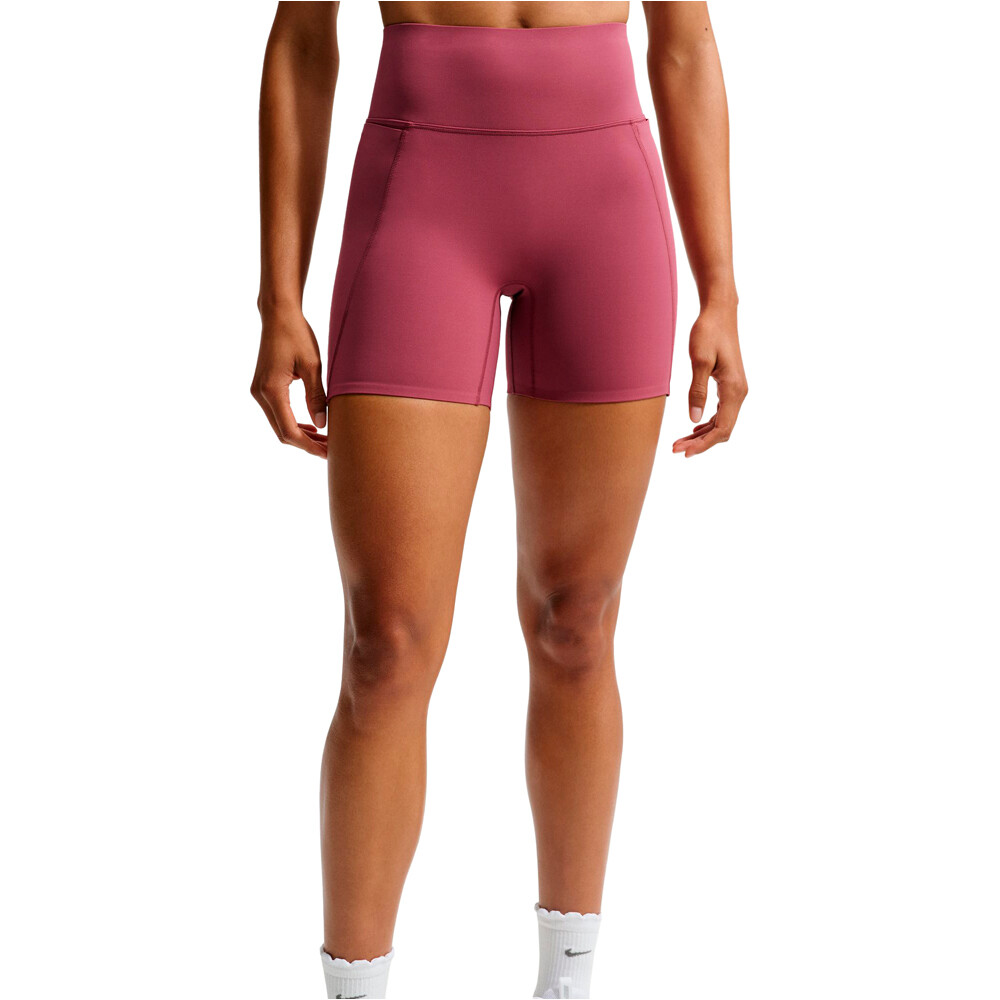 Nike pantalones y mallas cortas fitness mujer W NK DF UNVRSA HR 5IN SHRT PKT vista detalle