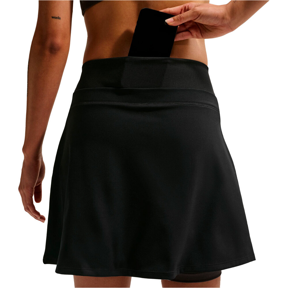 Nike pantalones y mallas cortas fitness mujer W NK ONE DF SKIRT CPSL B vista detalle