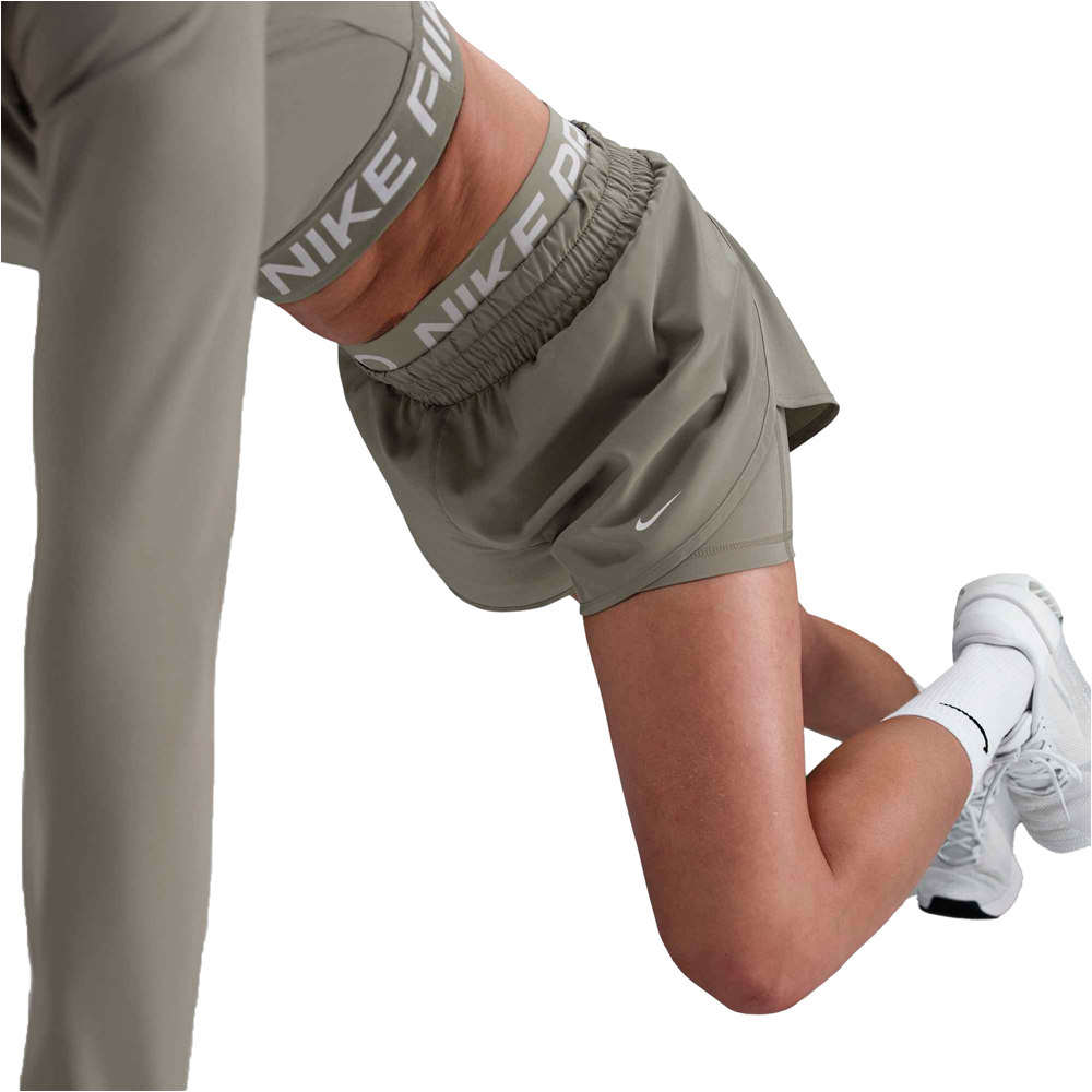 Nike pantalones y mallas cortas fitness mujer W NP DF 2IN1 SHORT TT 04