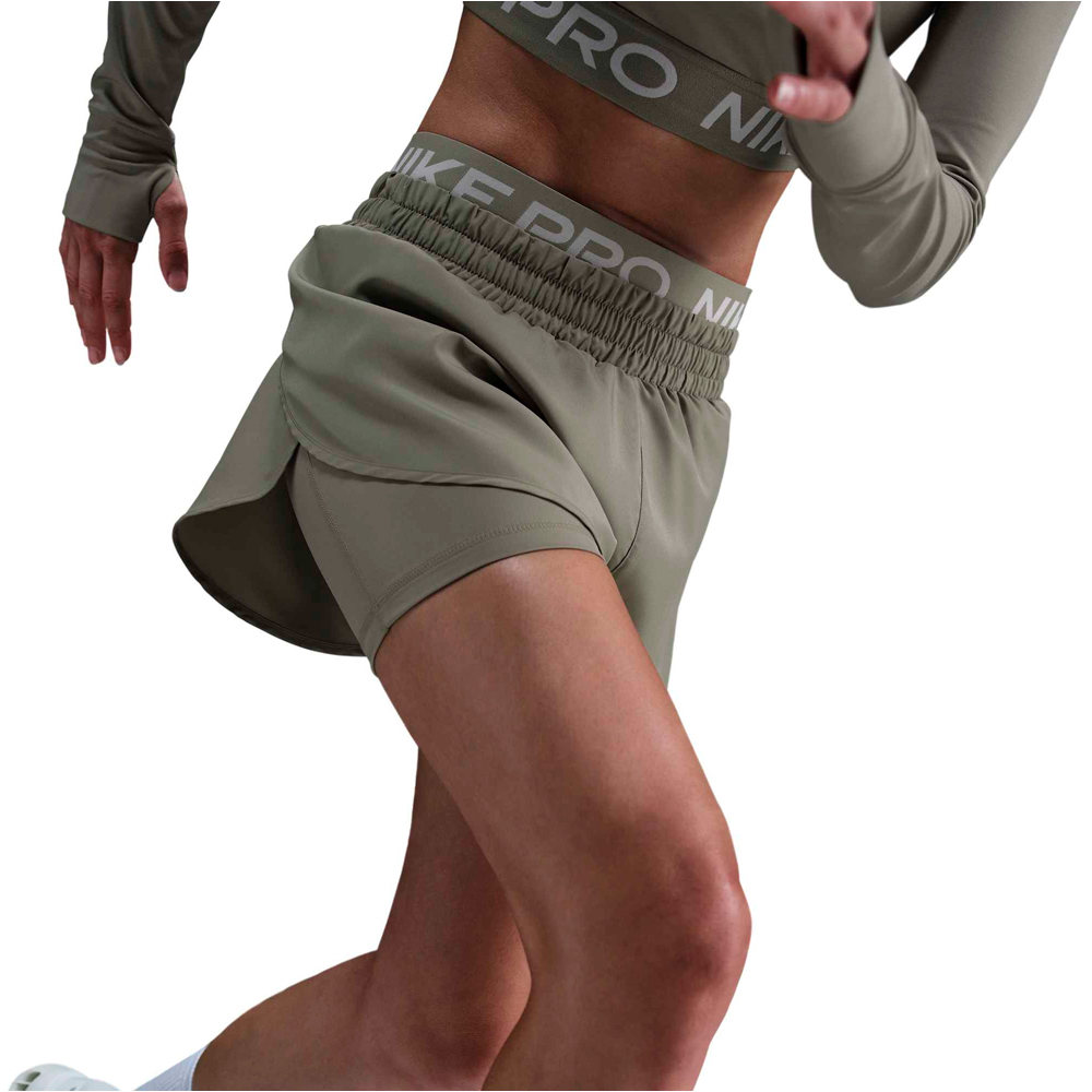 Nike pantalones y mallas cortas fitness mujer W NP DF 2IN1 SHORT TT vista detalle