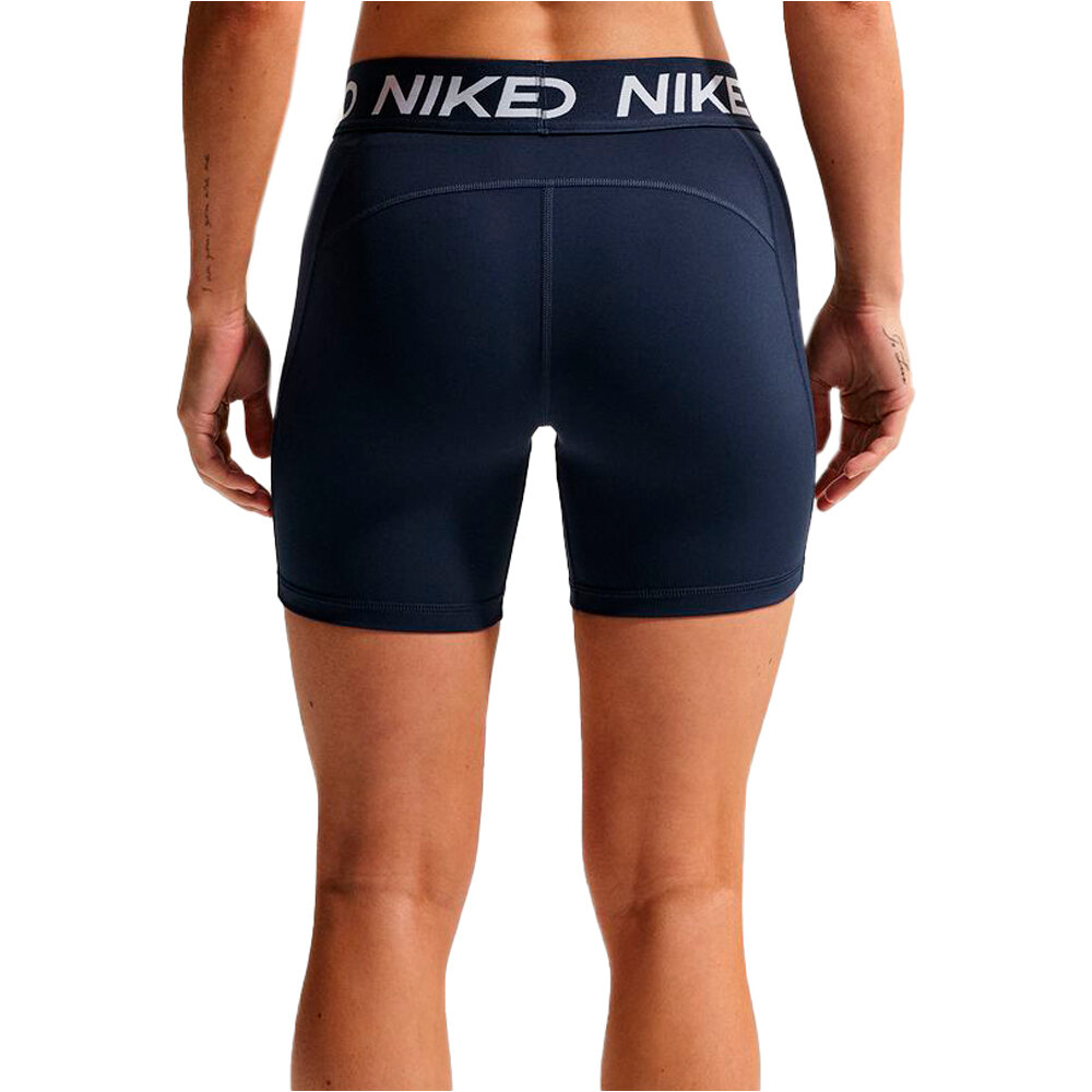Nike pantalones y mallas cortas fitness mujer W NP DF 365 MR 5IN SHORT USM vista trasera