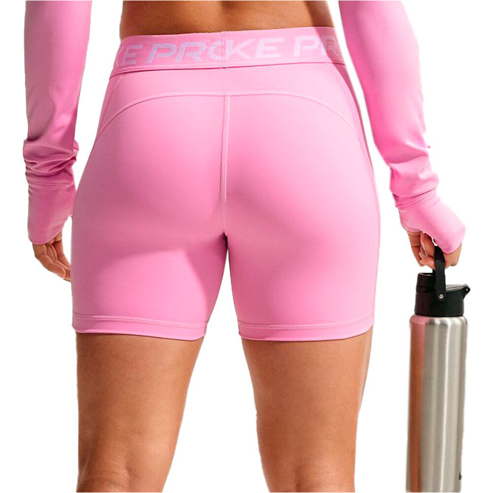 Nike pantalones y mallas cortas fitness mujer W NP DF 365 MR 5IN SHORT USM vista trasera