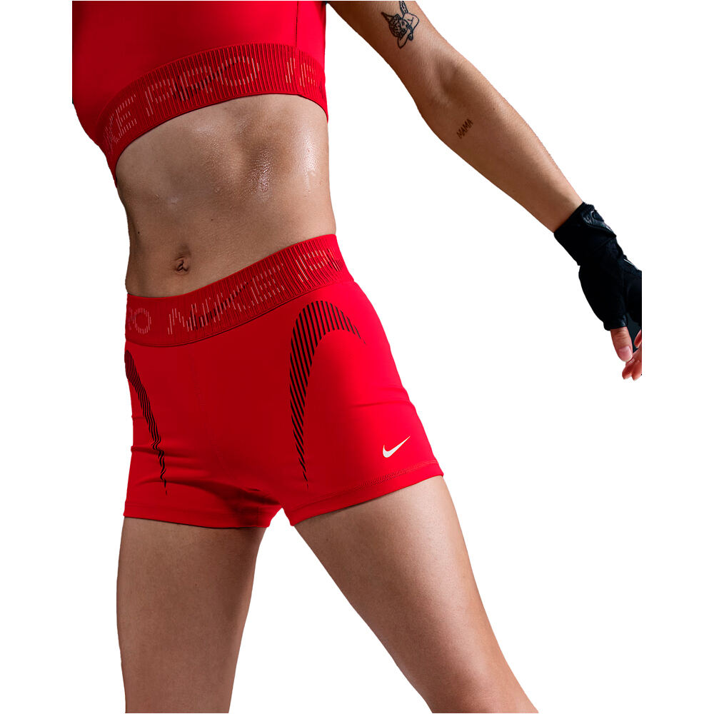 Nike pantalones y mallas cortas fitness mujer W NP DF MR 3IN SHORT TT GRX vista detalle