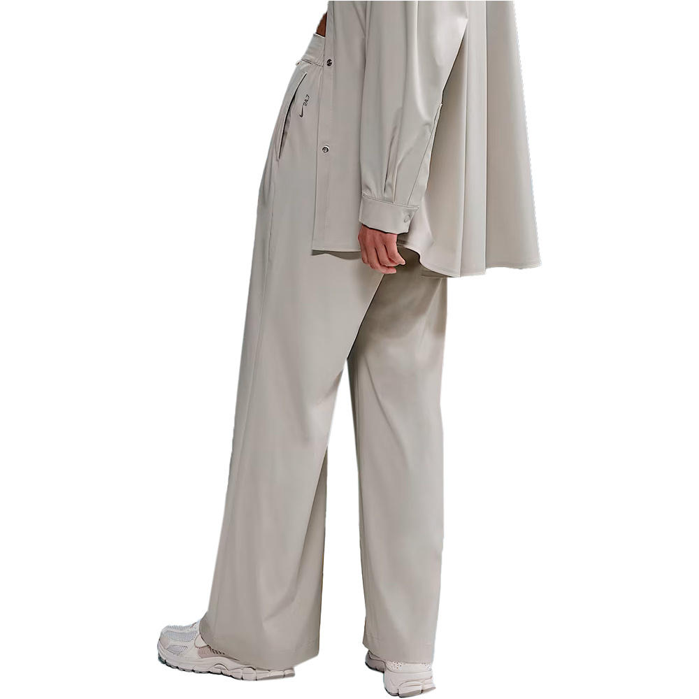 Nike pantalones y mallas largas fitness mujer W NK 24.7 DF HR WD LEG PANT vista trasera