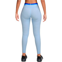 Nike pantalones y mallas largas fitness mujer W NP DF MR 7/8 TIGHT TT GRDNT vista trasera