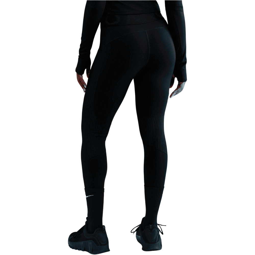 Nike pantalones y mallas largas fitness mujer W NP DF WARM SCULPT HR TGHT GG vista trasera