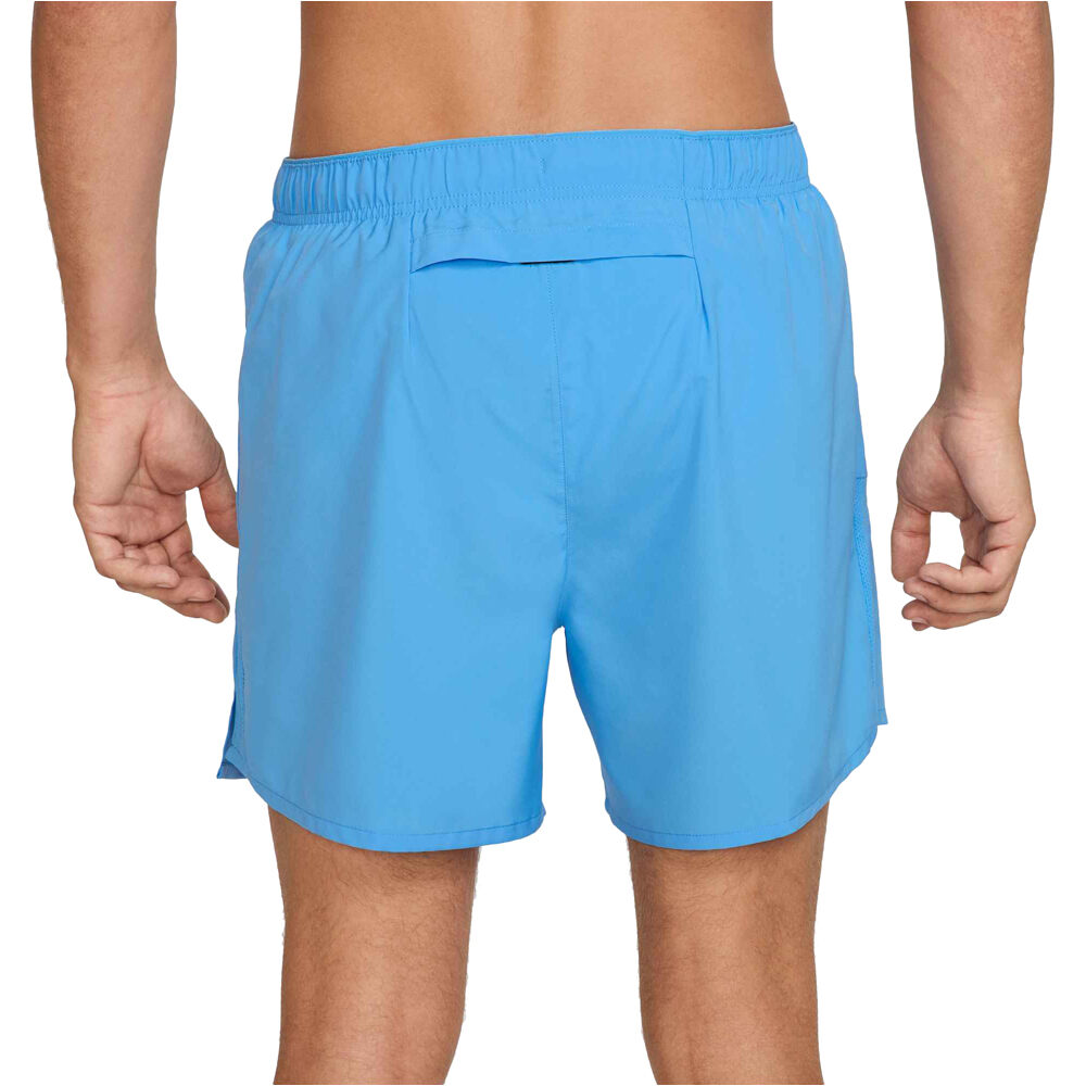 Nike pantaloneta técnica hombre M NK DF CHALLENGER 5BF SHORT vista trasera
