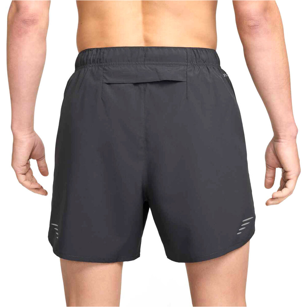 Nike pantaloneta técnica hombre M NK DF CHLLGR 5BF FLASH SHORT vista trasera