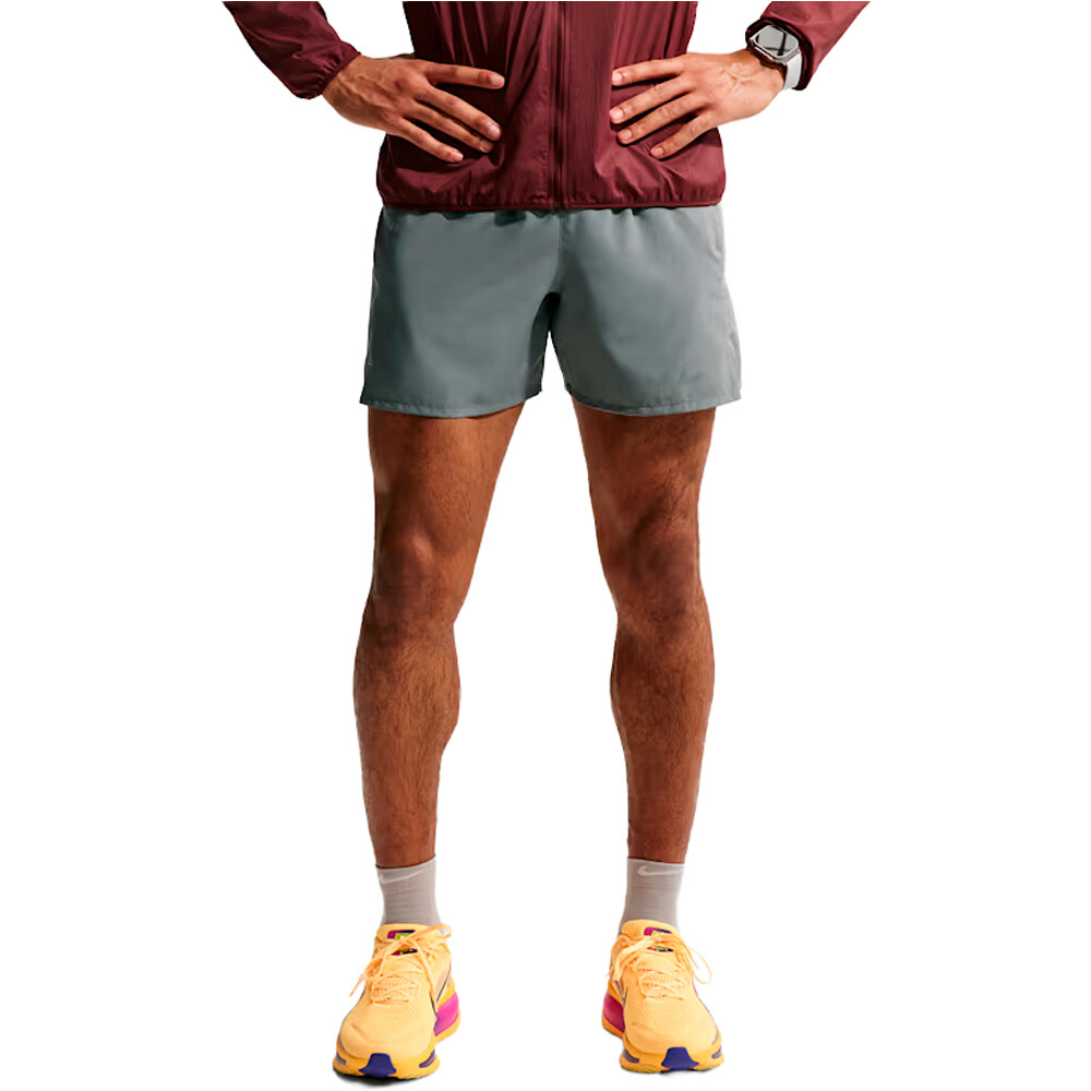 Nike pantaloneta técnica hombre M NK DF MILER 5BF SHORT vista frontal