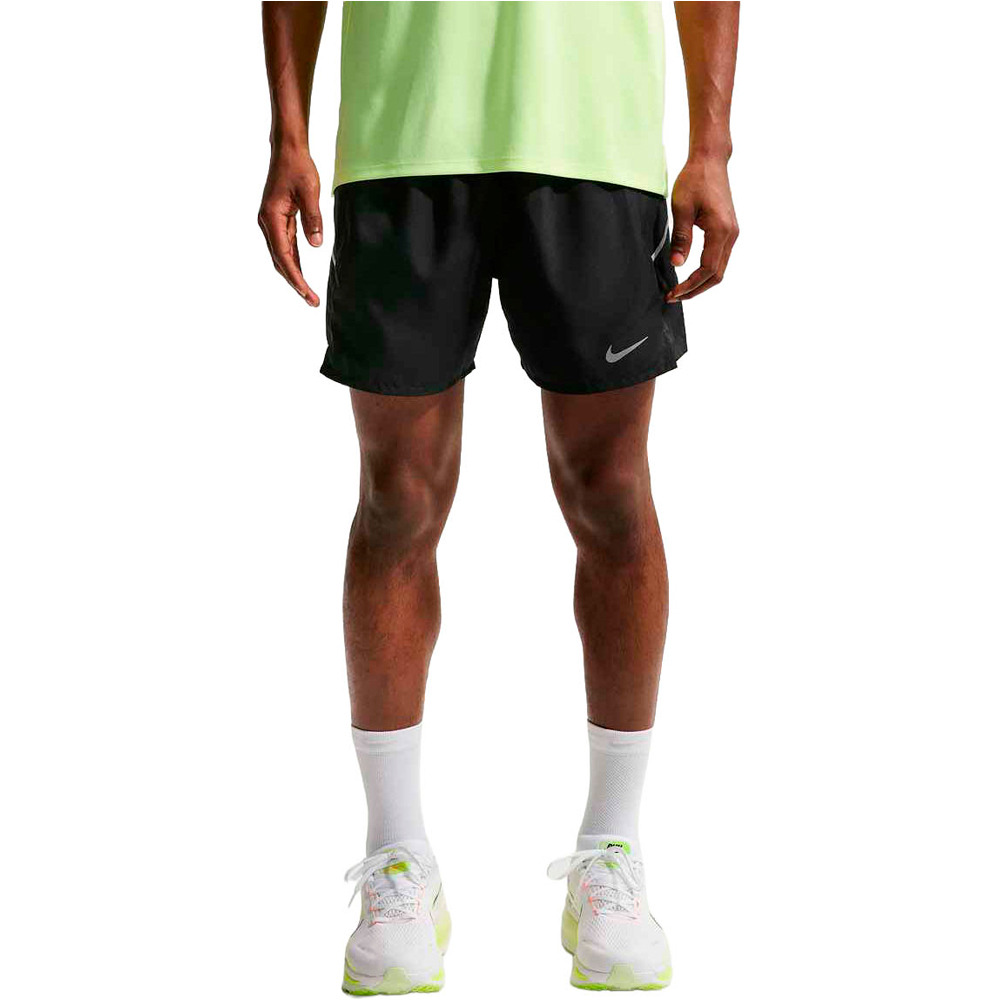 Nike pantaloneta técnica hombre M NK DF MILER 5IN 2IN1 SHORT vista frontal