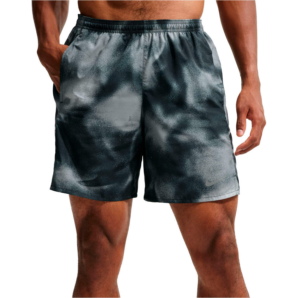 Nike pantaloneta técnica hombre M NK DF MILER 7BF AOP SHORT vista detalle