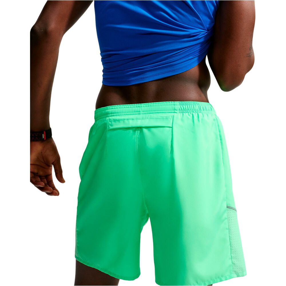 Nike pantaloneta técnica hombre M NK DF MILER 7BF SHORT 03
