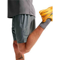 Nike pantaloneta técnica hombre M NK DF MILER 7BF SHORT 04