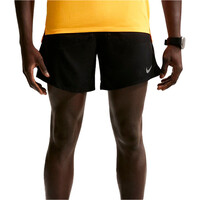 Nike pantaloneta técnica hombre M NK DF STRIDE 2IN1 7IN SHORT vista frontal