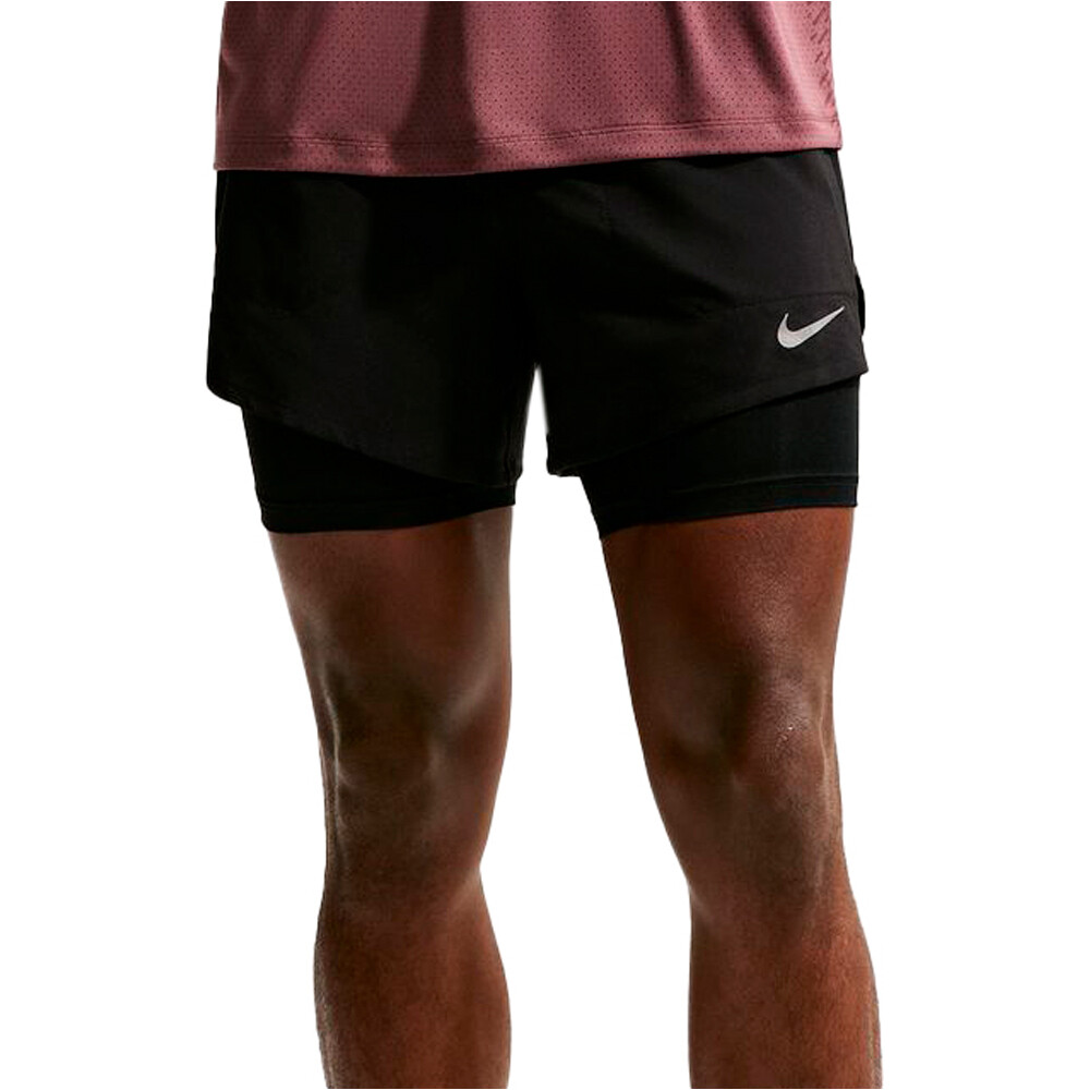 Nike pantaloneta técnica hombre M NK DF STRIDE 5IN HYBRID SHRT vista frontal