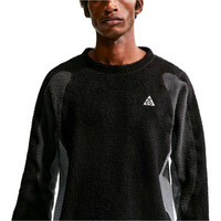 Nike polar cerrado U ACG WOLF LICHEN CAPS CREW vista detalle
