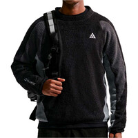 Nike polar cerrado U ACG WOLF LICHEN CAPS CREW vista frontal