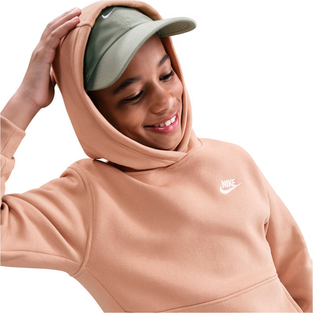 Nike sudadera niña K NSW CLUB FLC HDY LBR vista detalle