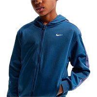 Nike sudadera niño K NSW DF CLUB+ POLY FZ HDY vista detalle