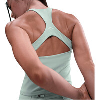 Nike sujetadores deportivos W NK OUTDOOR BRA TANK vista detalle